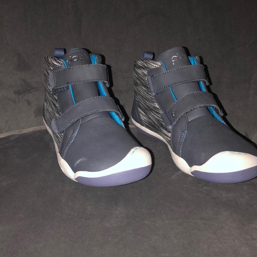 Plae size 3 shoes